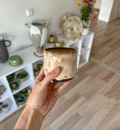 AMBER puodelis su įspaudais pirštams 300ml