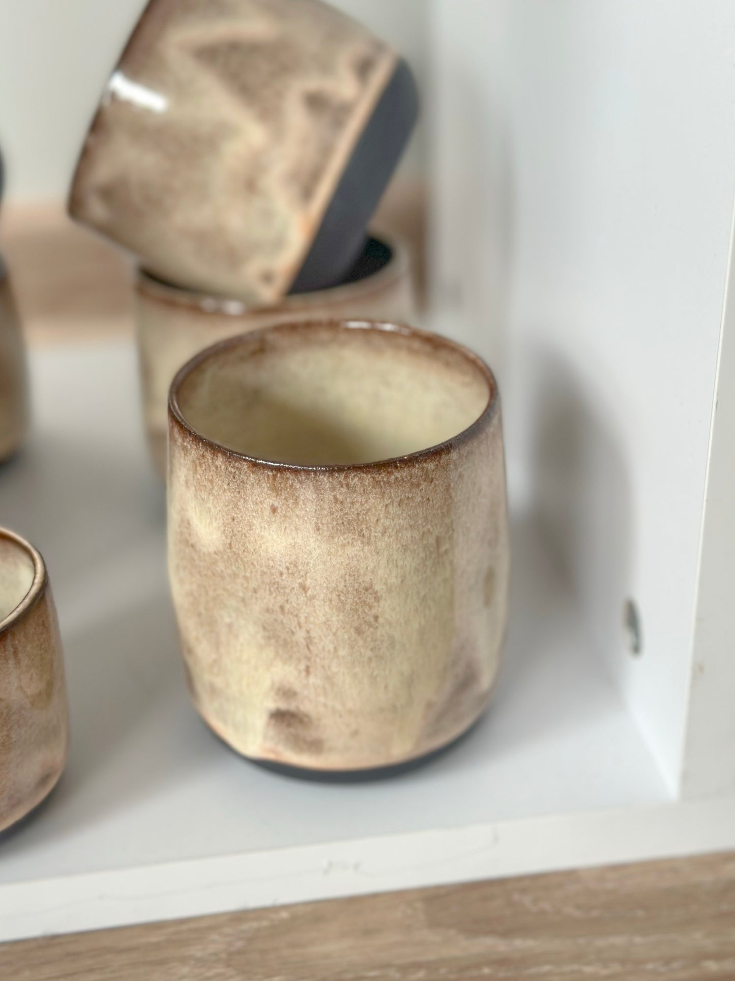 AMBER puodelis su įspaudais pirštams 290ml